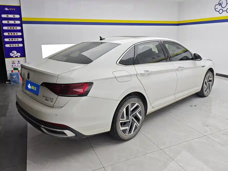 Volkswagen Sagitar 2022