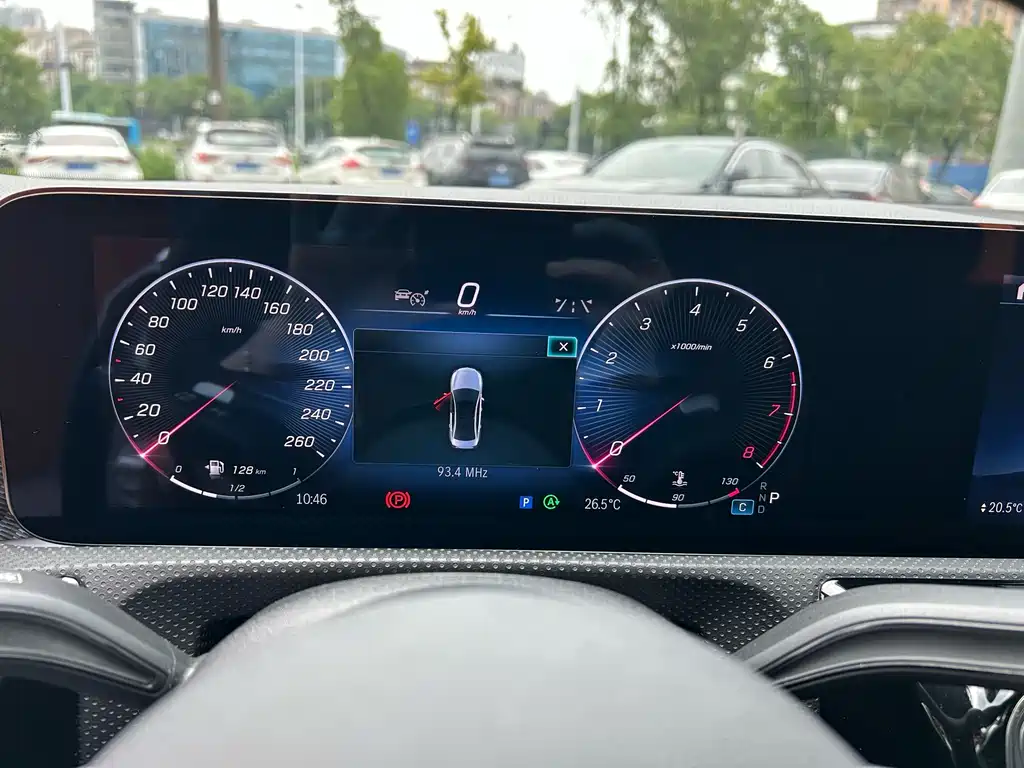 Mercedes-Benz A-Class 2025 — фото 10