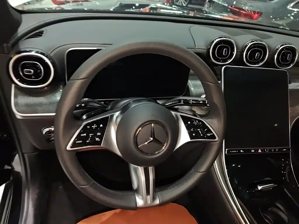 Mercedes-Benz GLC 2023 — фото 19