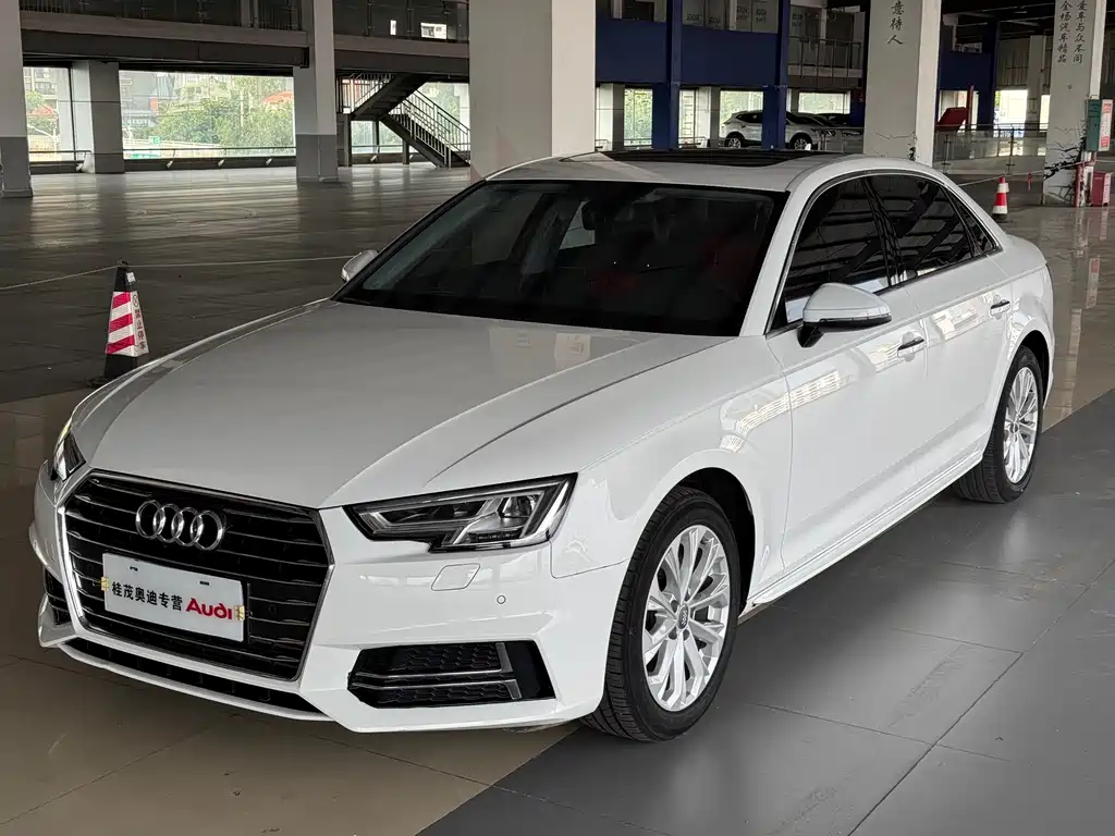 Audi A4L 2019