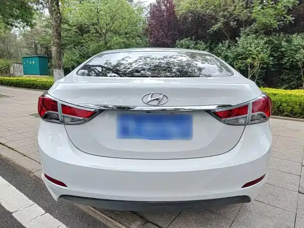 Hyundai Elantra Langdong 2015