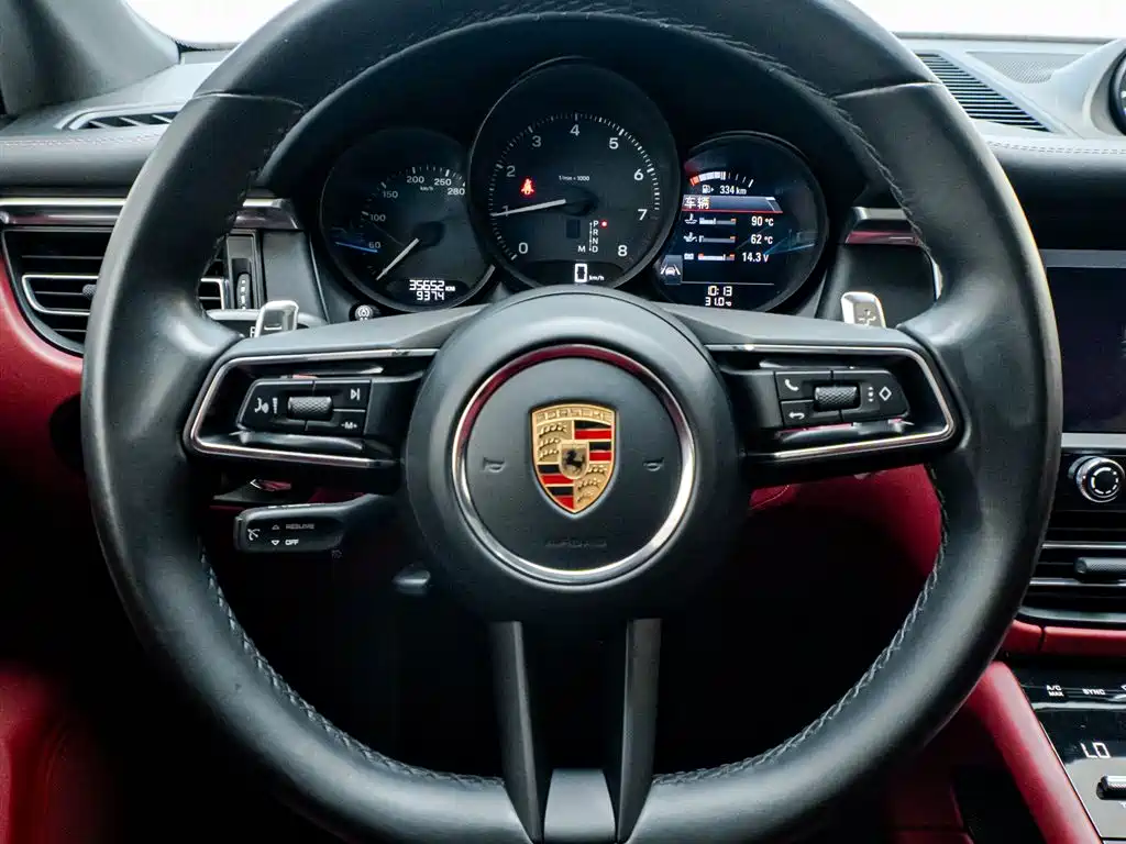 Porsche Macan 2023 — фото 14