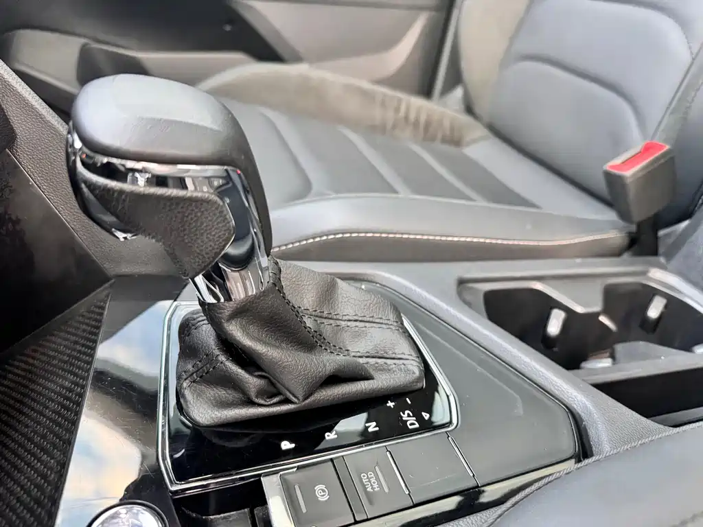 Volkswagen Tiguan L 2020 — фото 17