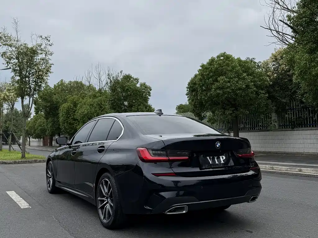 BMW 3 Series 2021