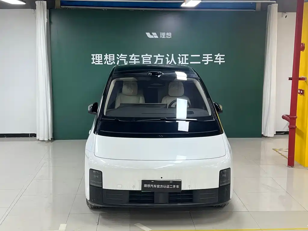 Li Auto Li MEGA 2025