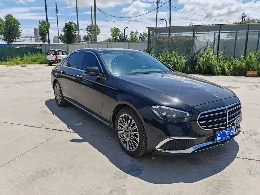 Mercedes-Benz E-Class 2021