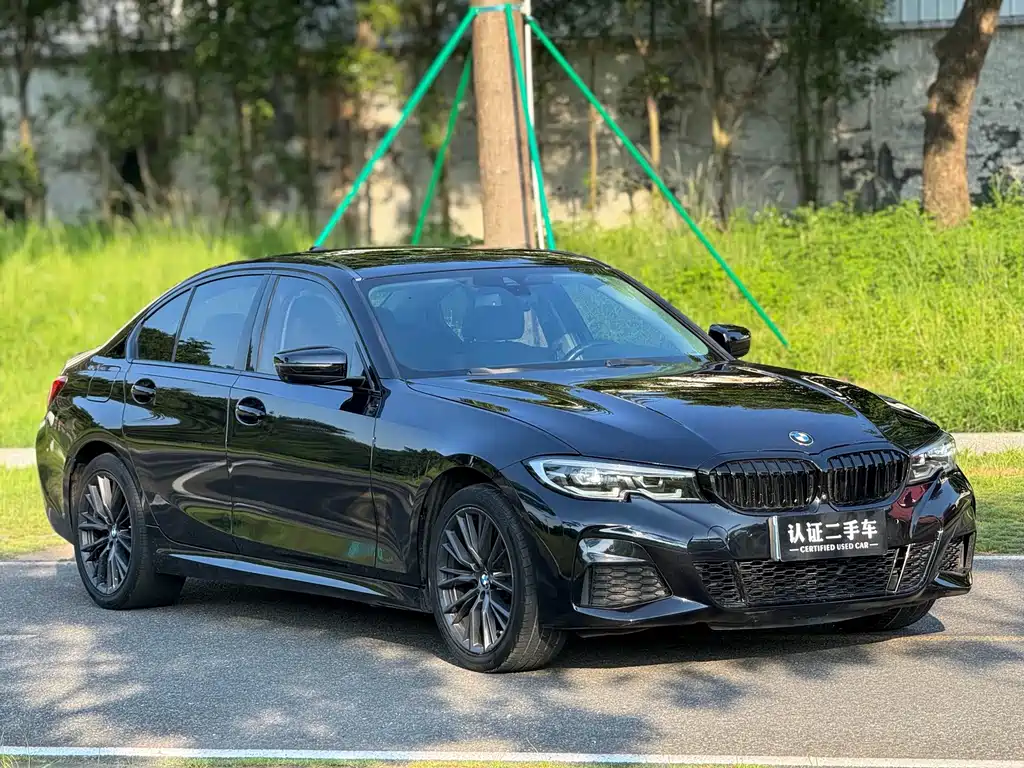 BMW 3 Series 2021