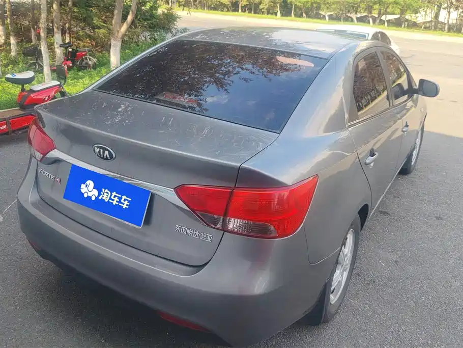 Kia Forte 2014 — фото 3
