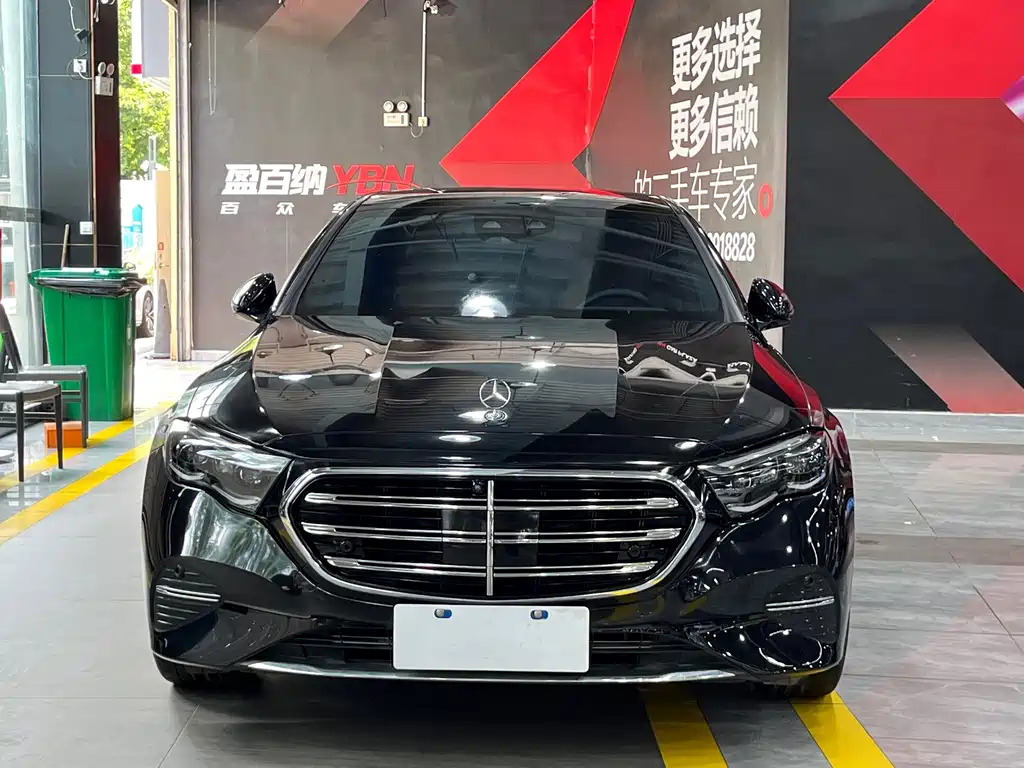Mercedes-Benz E-Class 2024