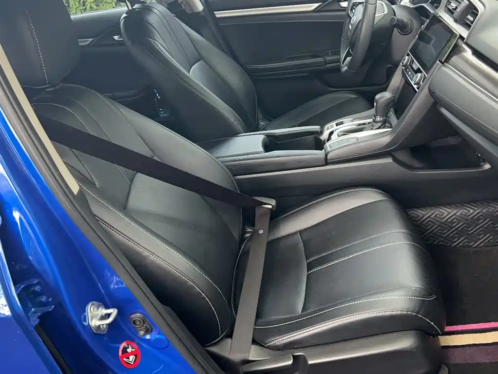 Honda Civic 2021 — фото 12