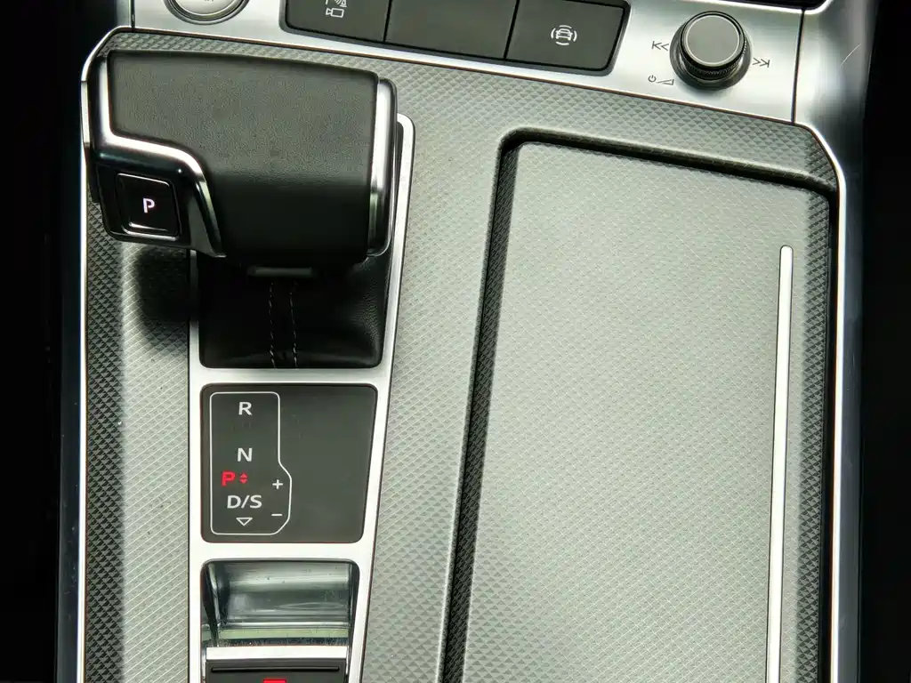 Audi A6L 2020 — фото 12