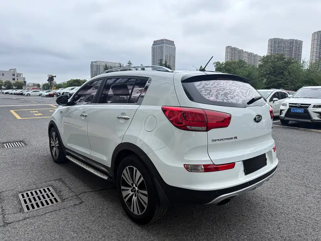 Kia Sportage 2015 — фото 16