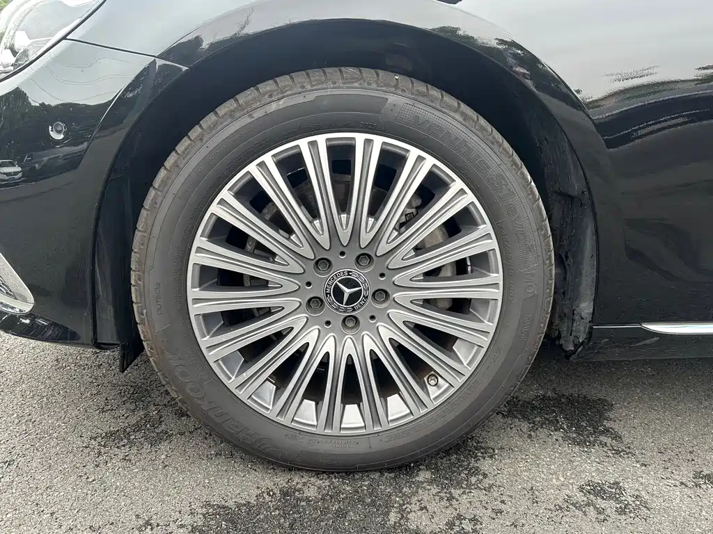 Mercedes-Benz E-Class 2022