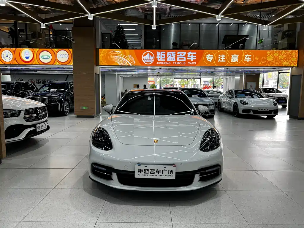 Porsche Panamera 2019 — фото 12