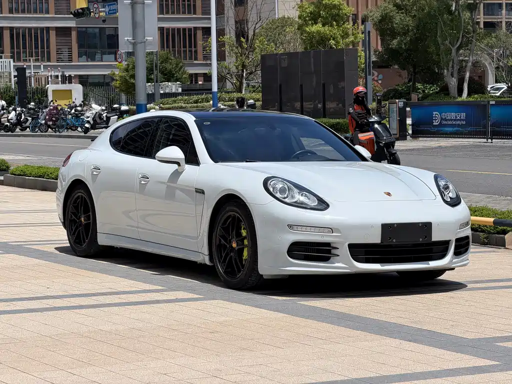 Porsche Panamera 2016 — фото 3