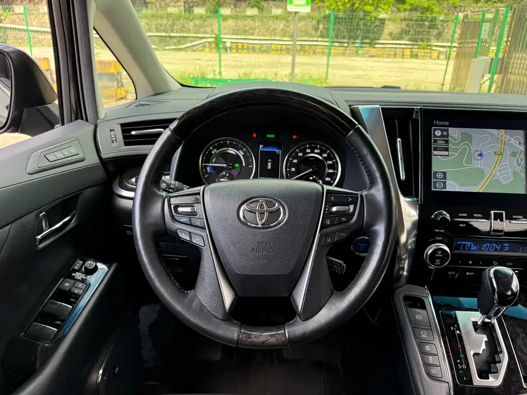 Toyota Vellfire 2021 — фото 8
