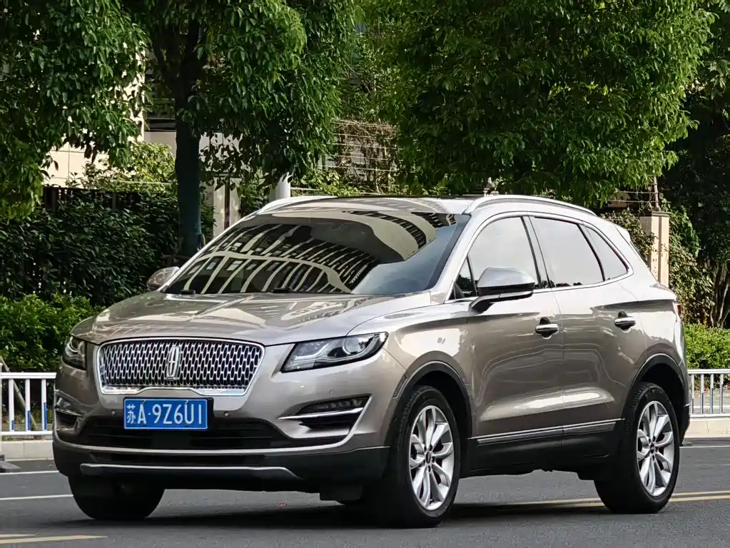 Lincoln MKC 2019