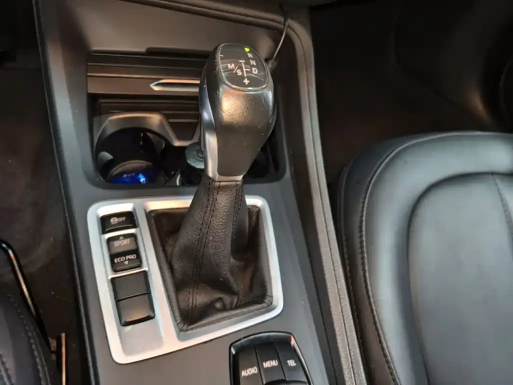 BMW 1 Series 2017 — фото 14