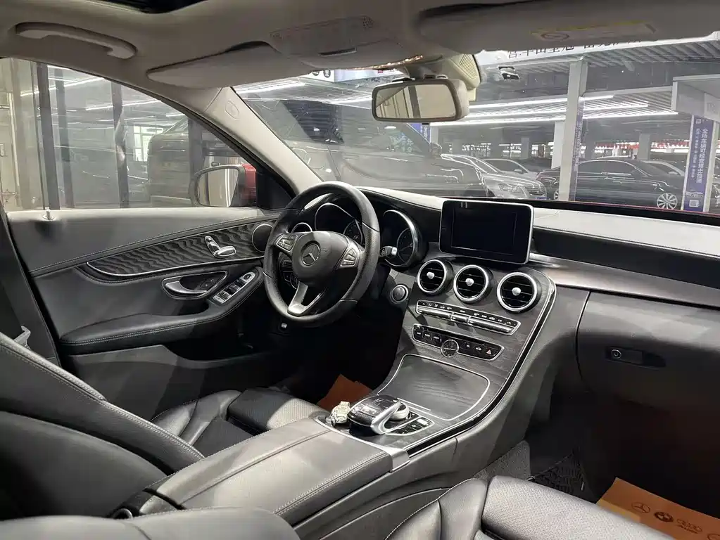 Mercedes-Benz C-Class 2018 — фото 20