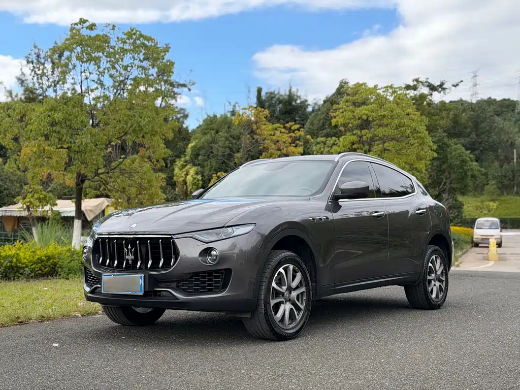 Maserati Levante 2018 — фото 1