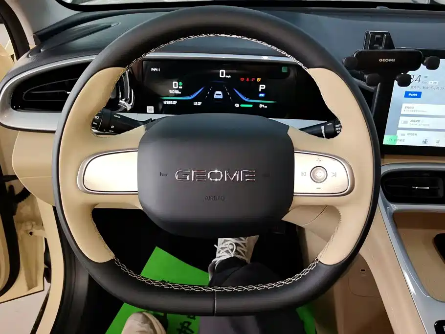 Geely Galaxy Starwish 2025 — фото 15