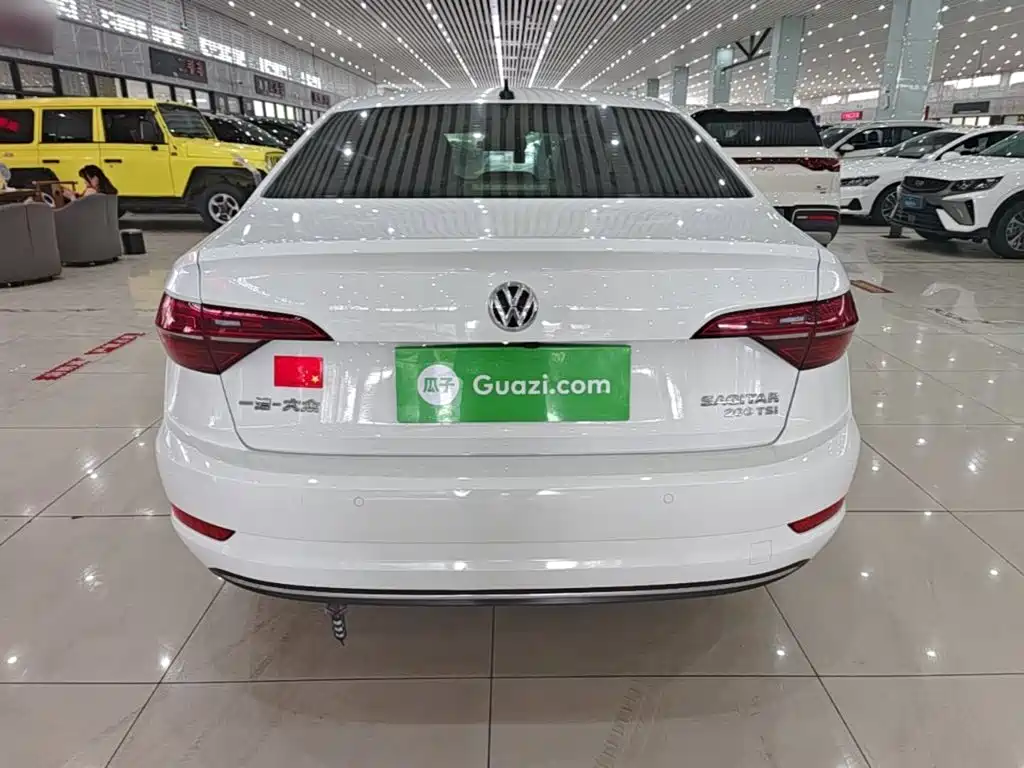 Volkswagen Sagitar 2019