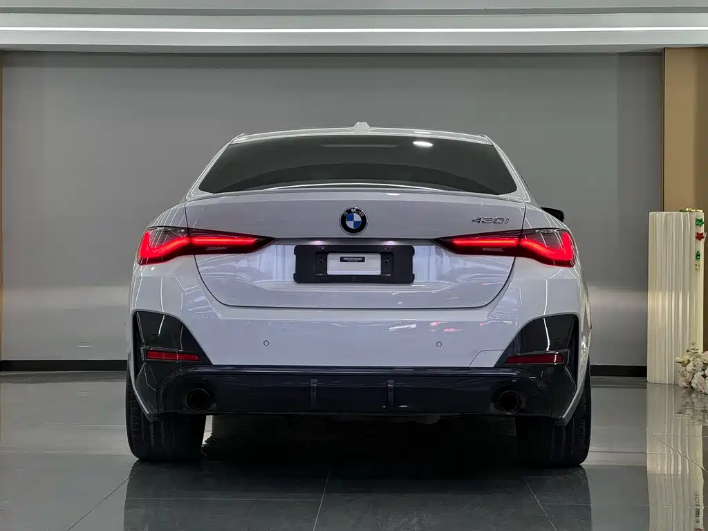 BMW 4 Series 2022 — фото 8