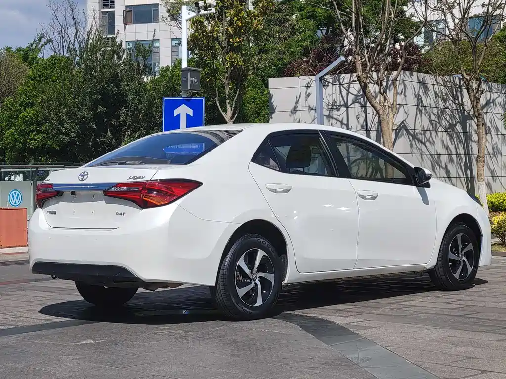 Toyota Levin 2018 — фото 4