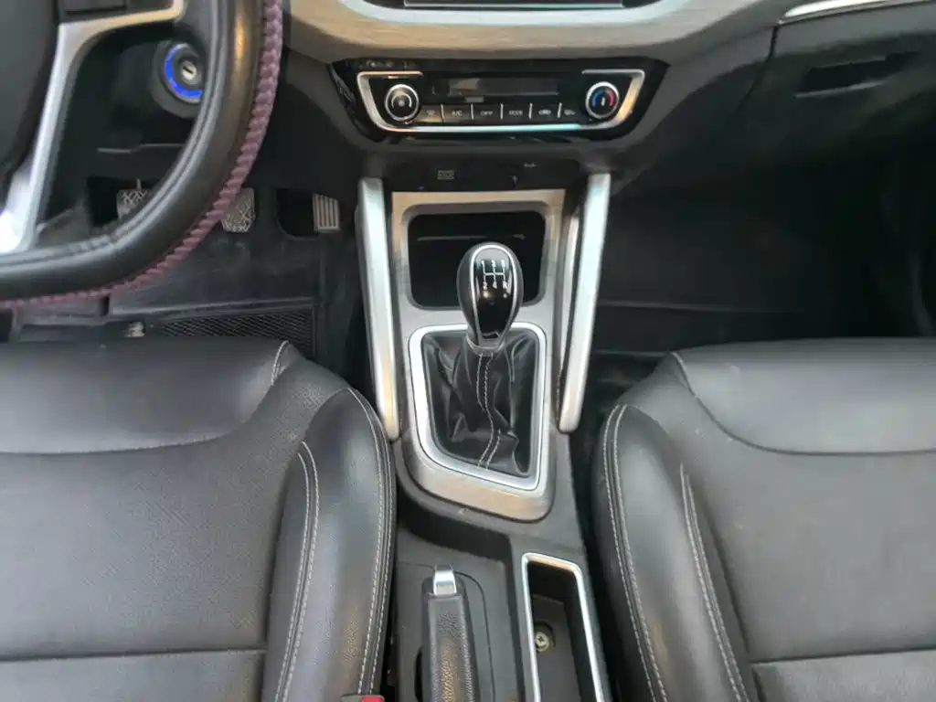 Geely Vision X3 2018 — фото 14