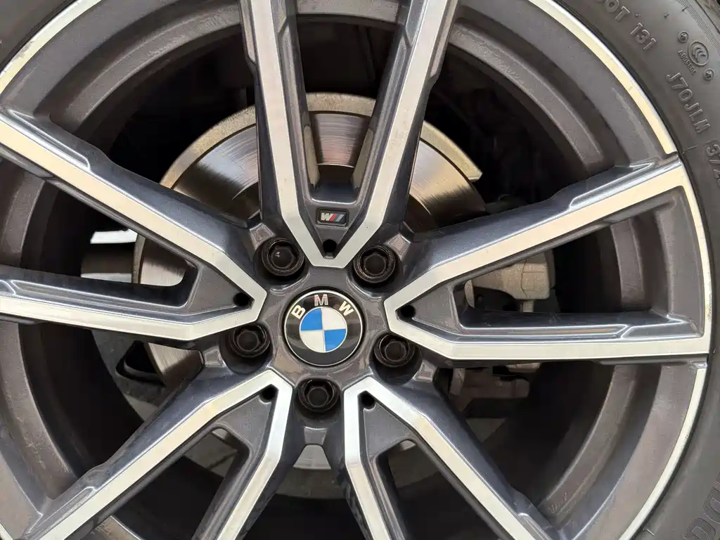 BMW 3 Series 2021 — фото 11