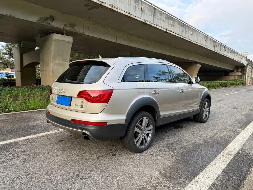Audi Q7 2014 — фото 2