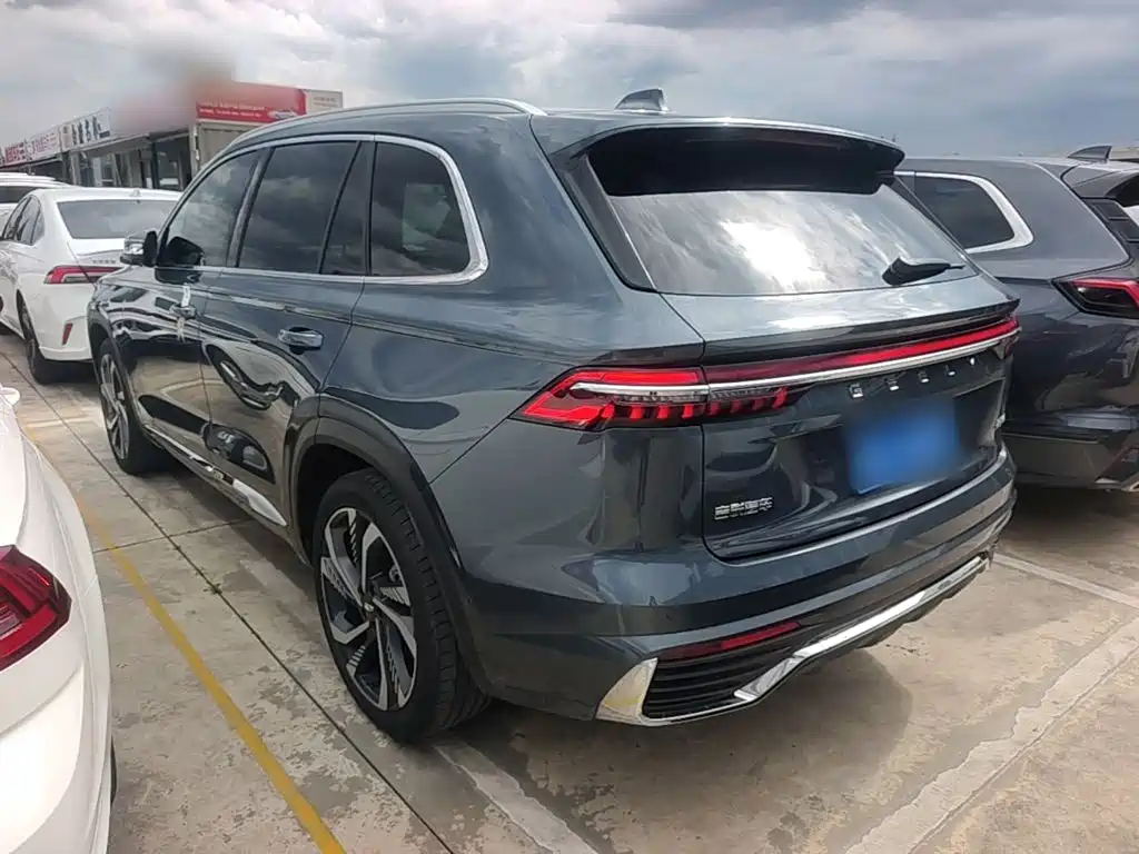 Geely Xingyue L 2022 — фото 5