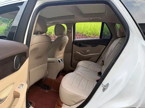 Mercedes-Benz GLC 2015