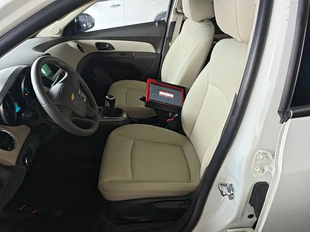 Chevrolet Cruze 2015 — фото 15
