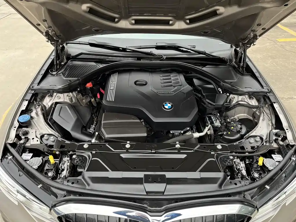 BMW 3 Series 2021 — фото 14