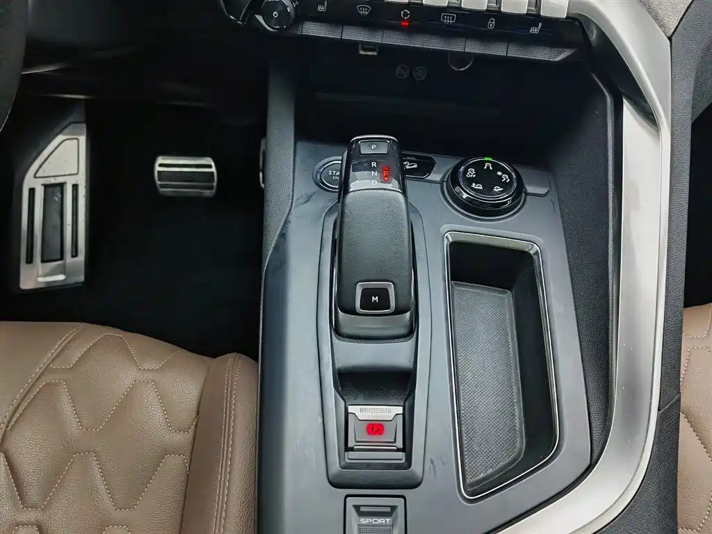 Peugeot 4008 2022 — фото 13