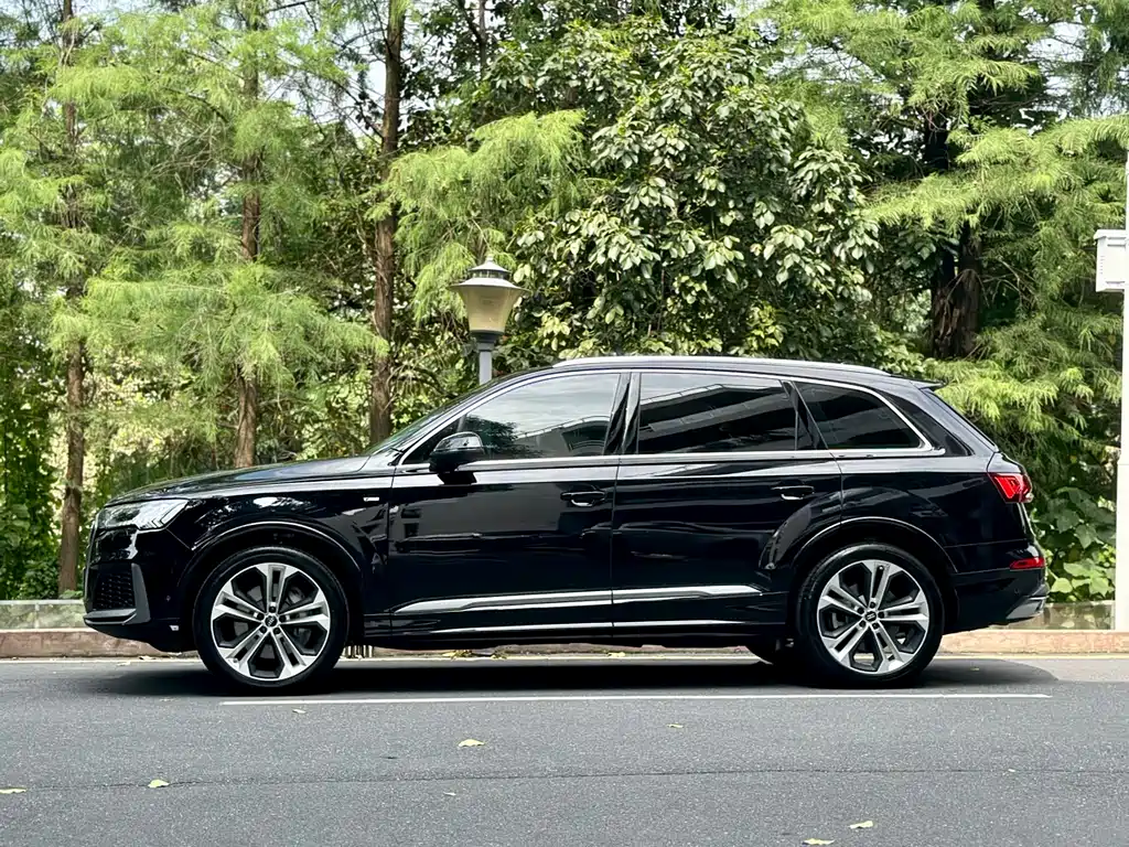 Audi Q7 2020 — фото 4