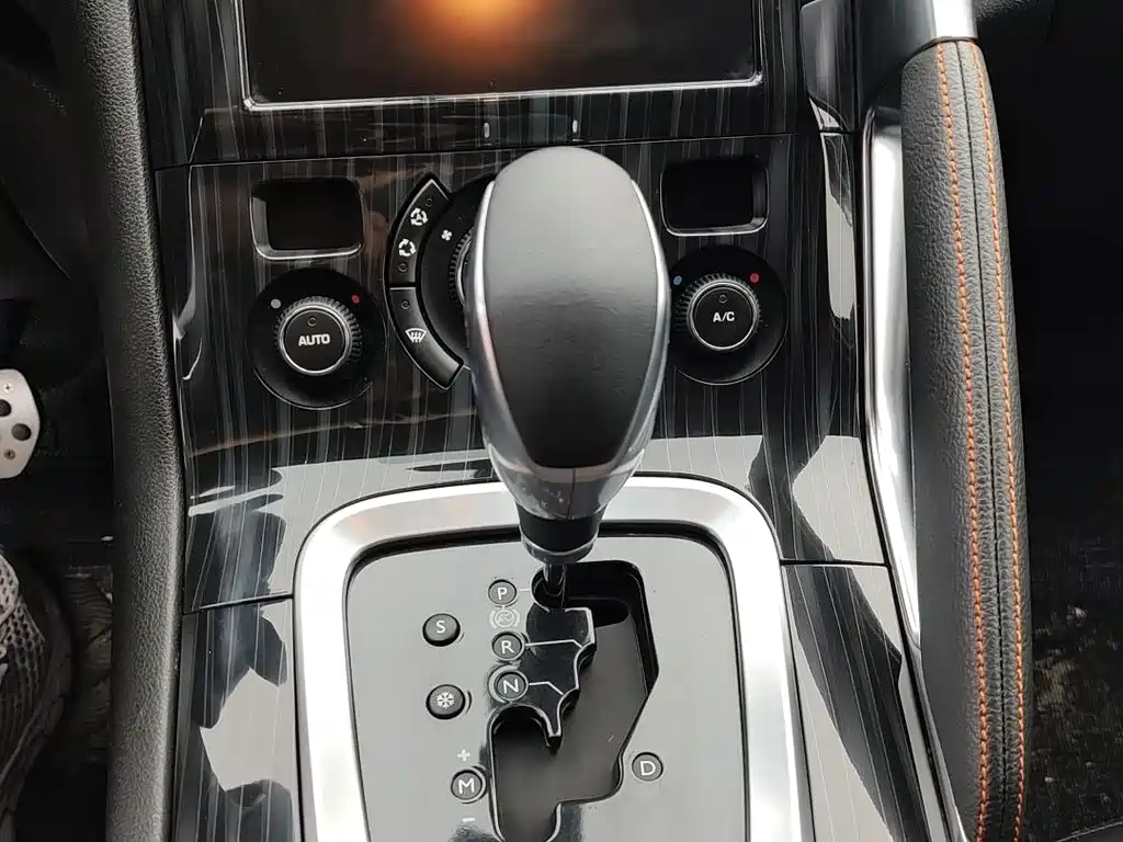 Peugeot 3008 2015 — фото 14