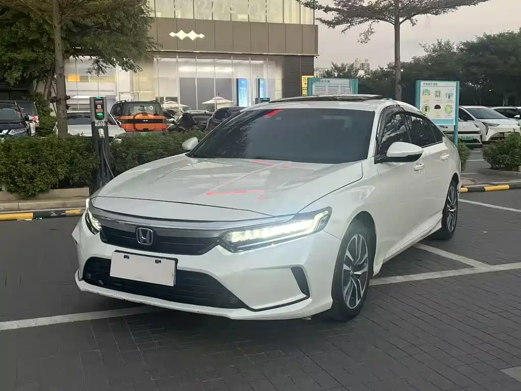 Honda Inspire 2022 — фото 1
