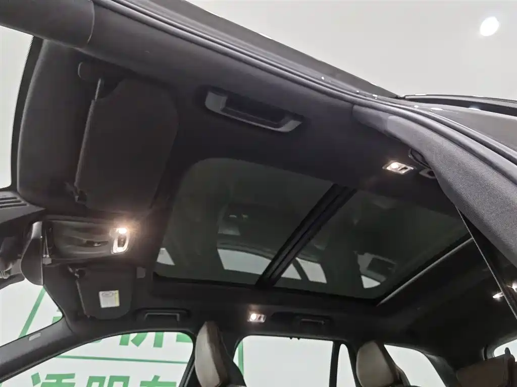 Volvo XC90 2022 — фото 14