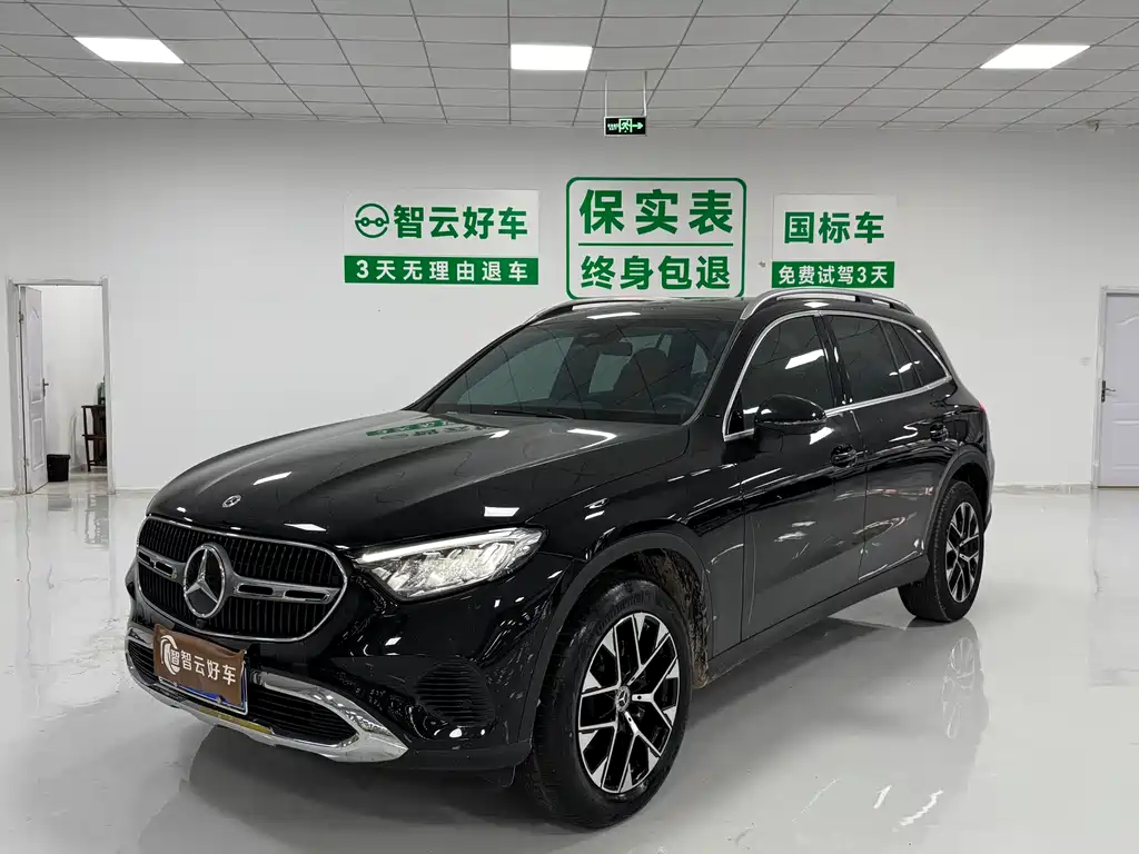 Mercedes-Benz GLC 2025