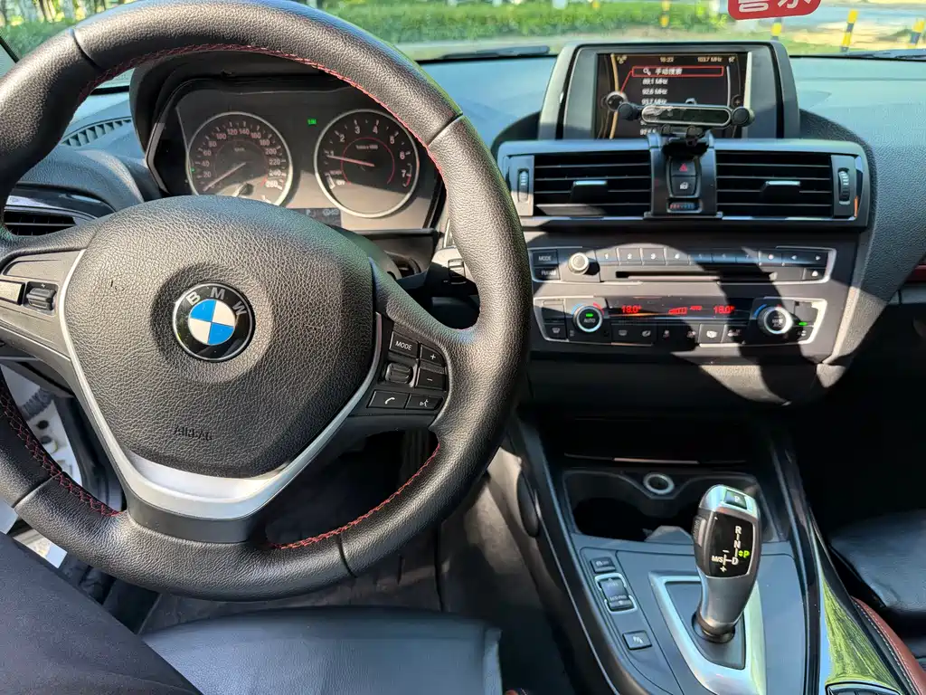 BMW 1 Series 2013 — фото 9
