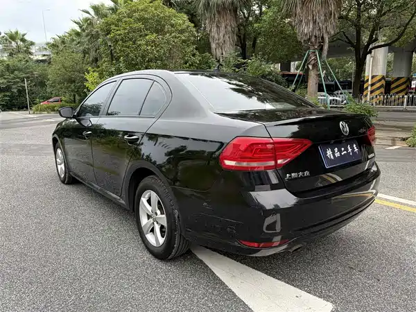 Volkswagen Lavida 2015