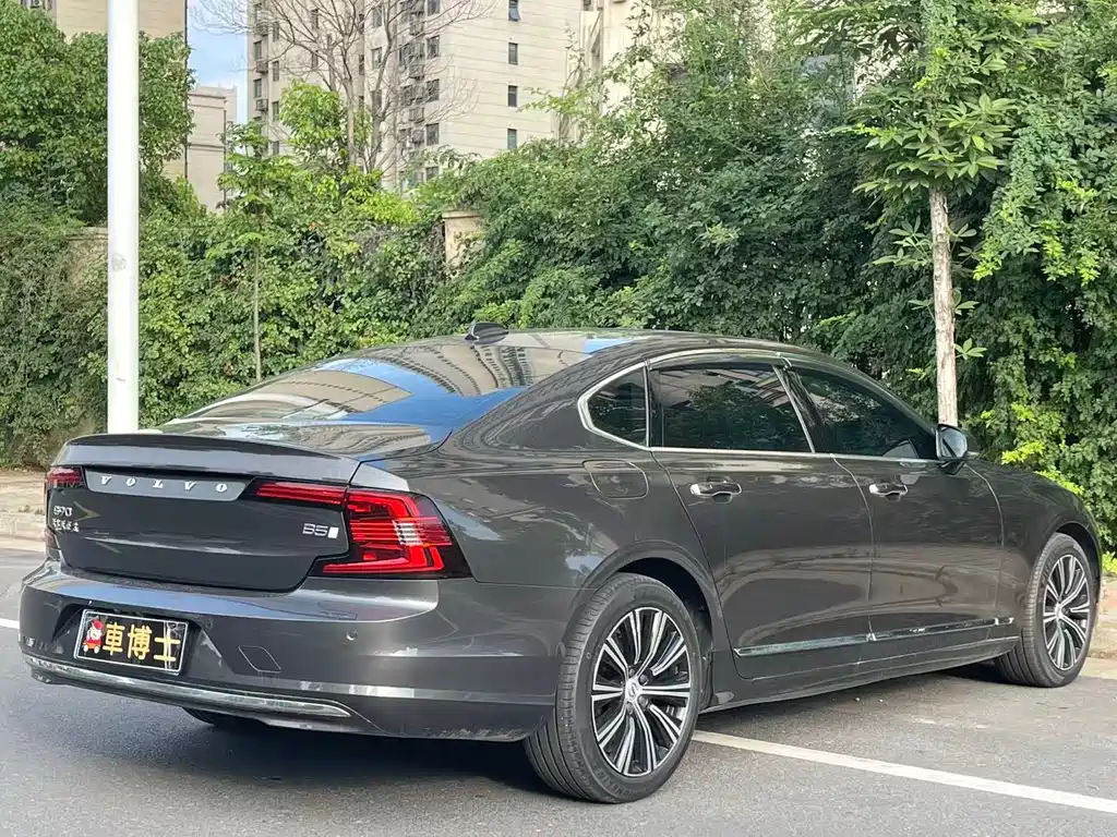 Volvo S90 2022 — фото 9