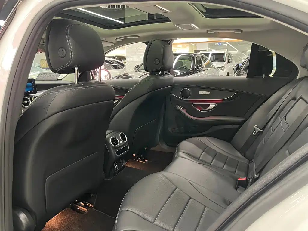 Mercedes-Benz C-Class 2020 — фото 19