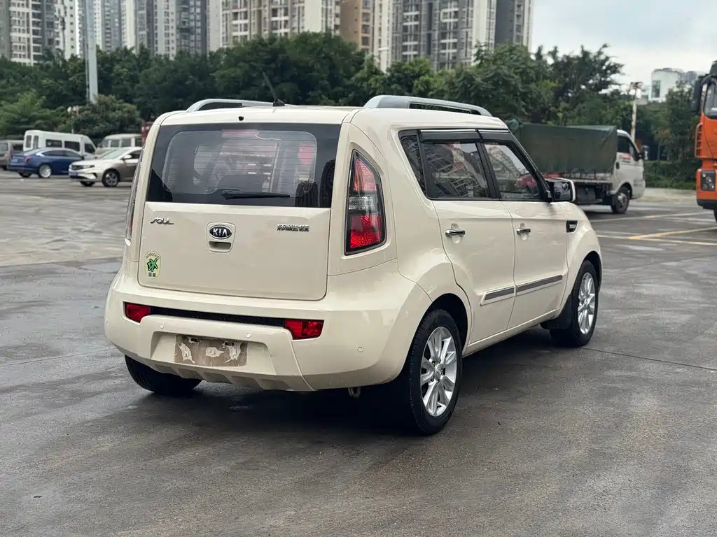 Kia Soul 2015 — фото 10