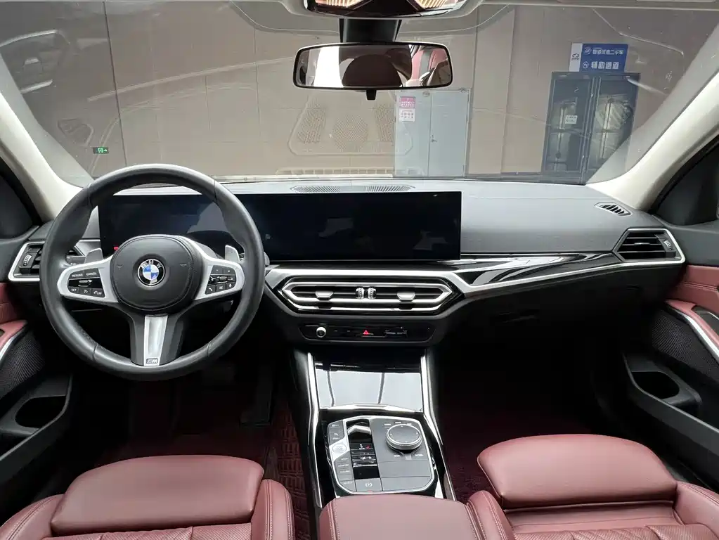 BMW 3 Series 2023 — фото 16