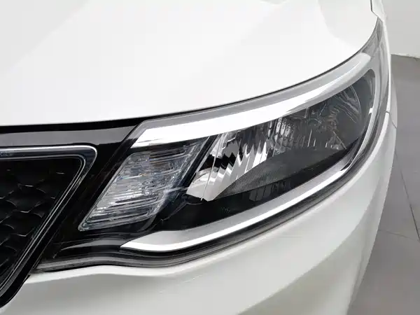 Kia K2 2015