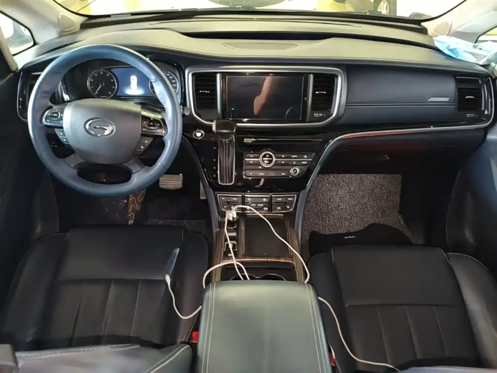 GAC Motor Trumpchi M8 2019 — фото 10