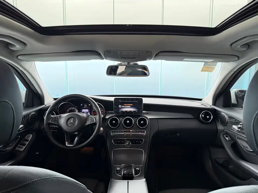 Mercedes-Benz C-Class 2017 — фото 15